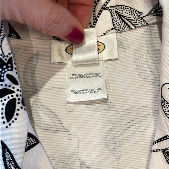 TALBOTS White and Black Sleeveless Fitted Blouse - Picture 6 of 6